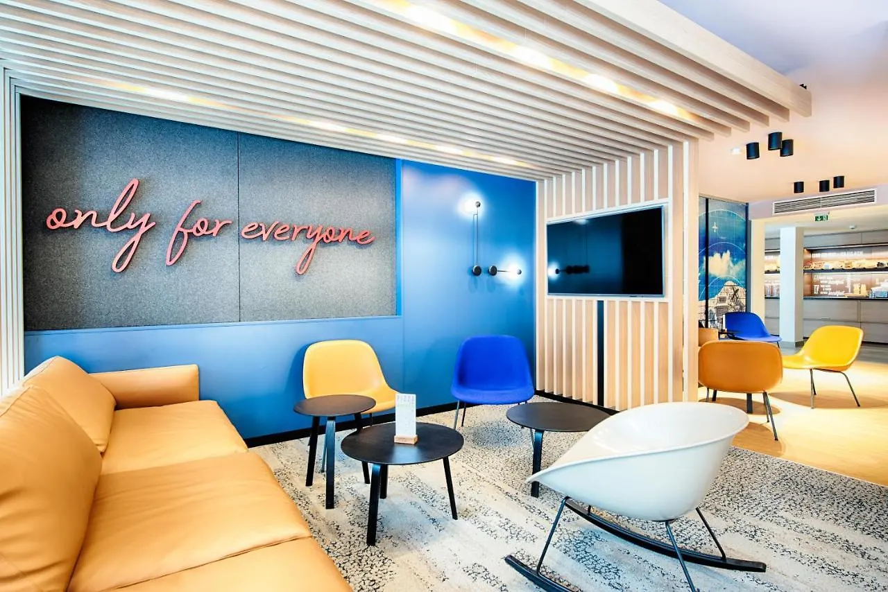 ***  B&B Hotel Muenchen-Airport Hallbergmoos Germany